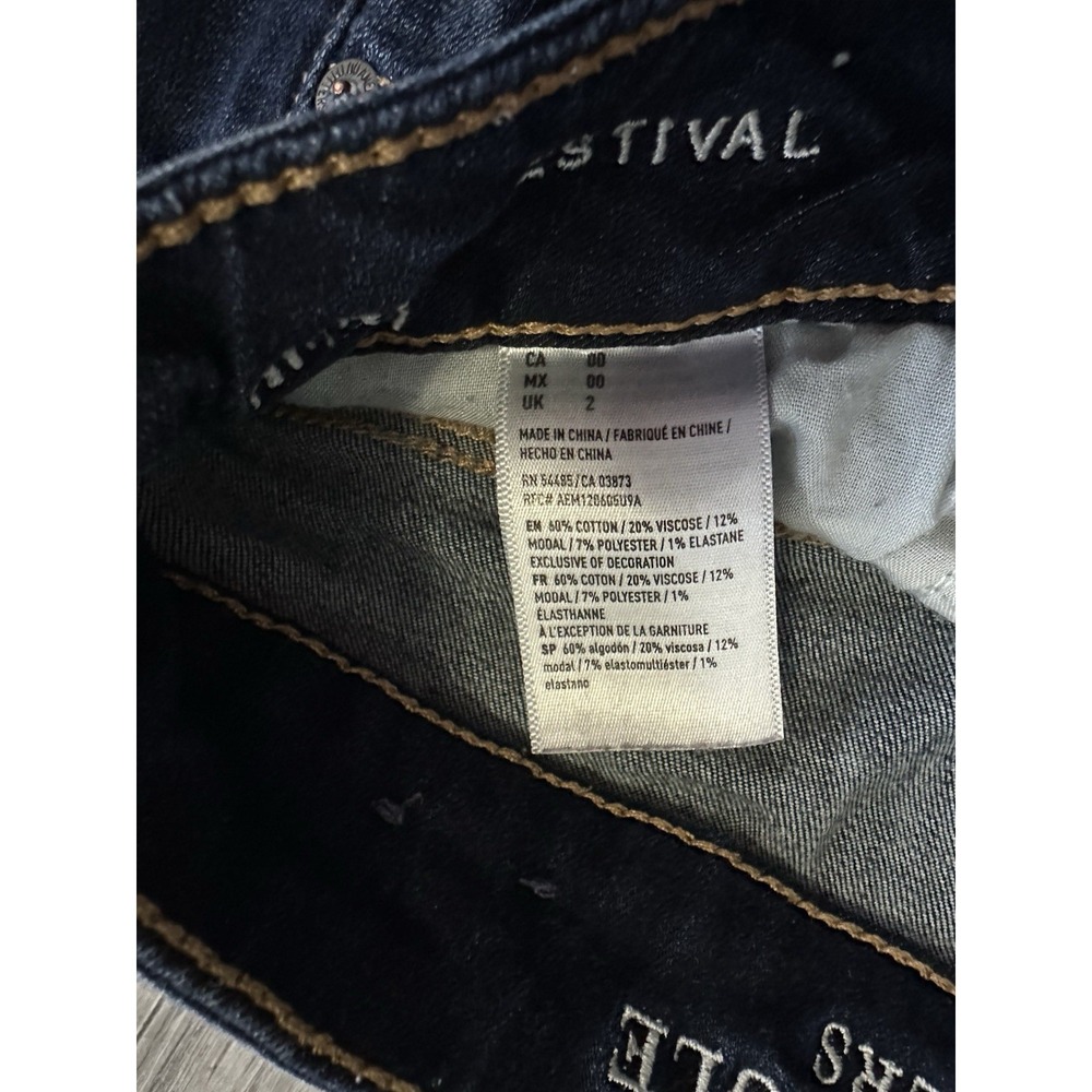 American Eagle Distress Denim Shorts Dark Wash Frayed Hem Size 00 Super Stretch - Picture 7 of 12
